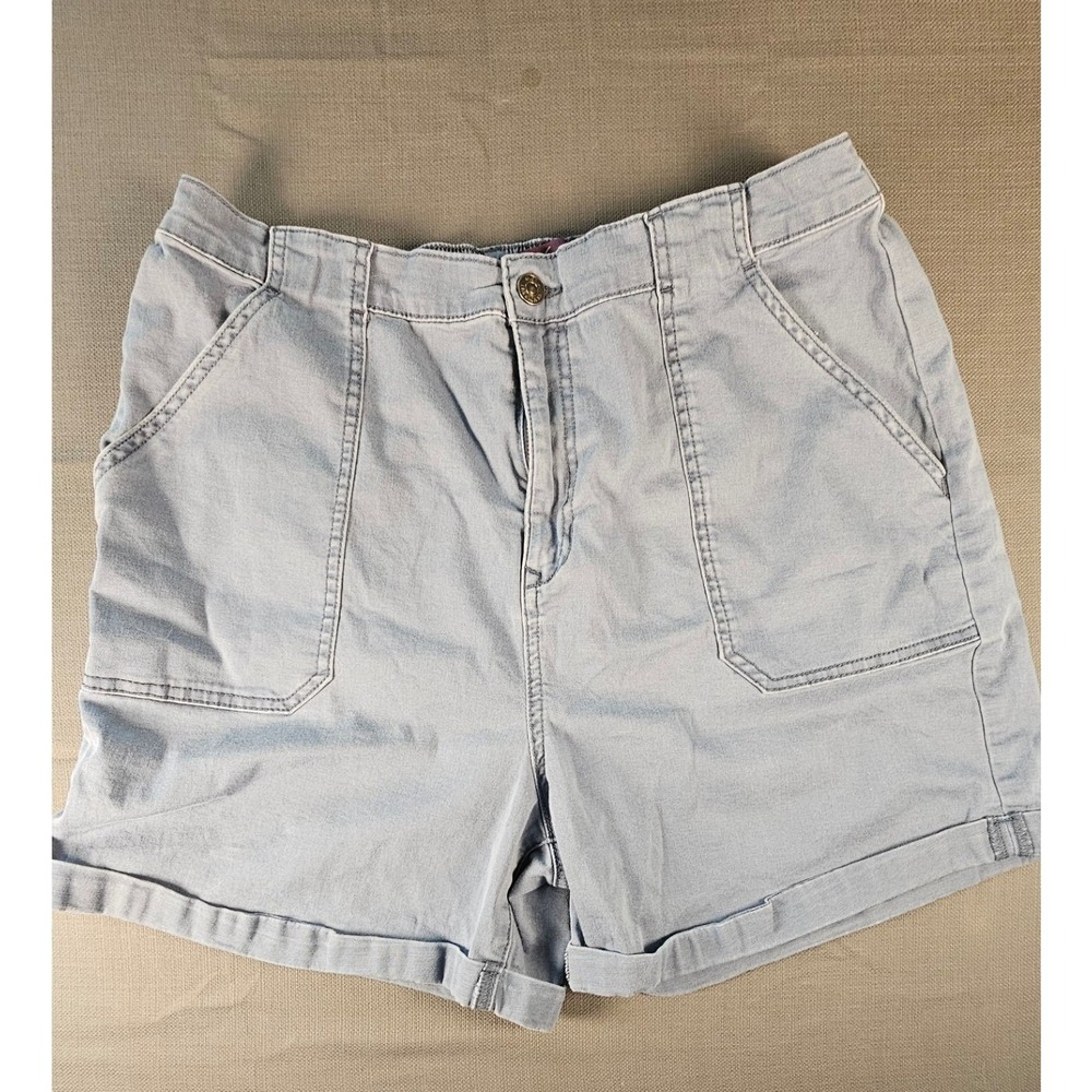 2 pairs Gloria Vanderbilt Wmns Light Blue Stretch Twill Utility Shorts Size XL